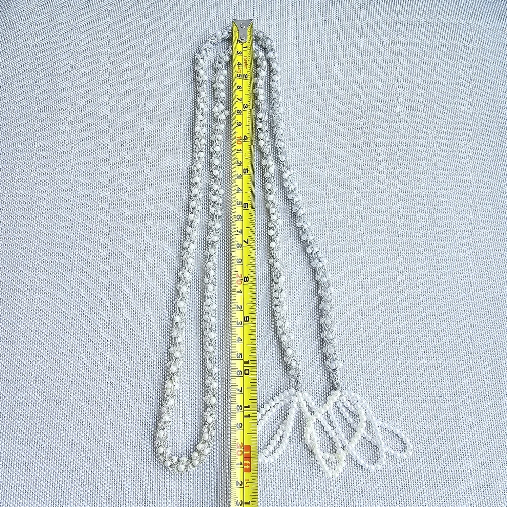 Chain Lariat Necklace Vintage Beaded Jewelry w/ Tassles White Silver 46 in. Long